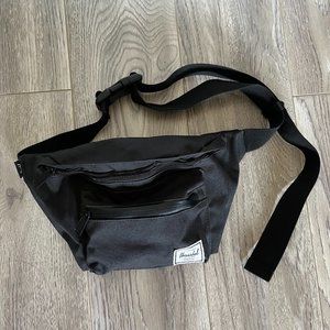 Seventeen Hip Pack - Herschel